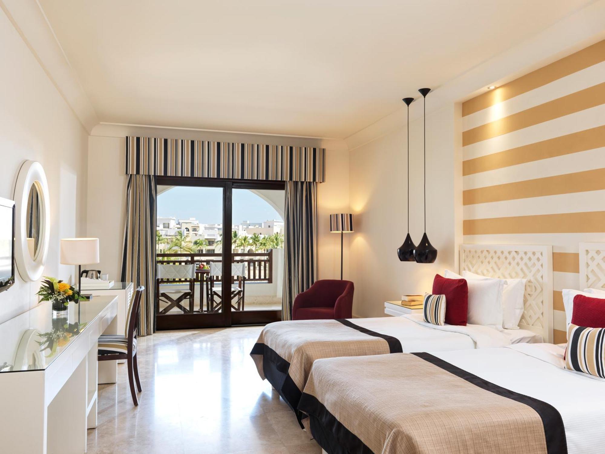 Juweira Boutique Hotel Adult Only Salalah Exterior photo